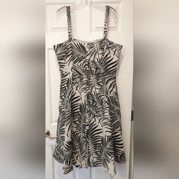 Hutch Leaf floral black cream Dress Size 16W Button down back zipper Sleeveless - Picture 1 of 10
